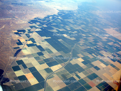 over the Central Valley, near Fresno, Aqueduct, Central California, patchwork, checkerboard patterns, farmfields