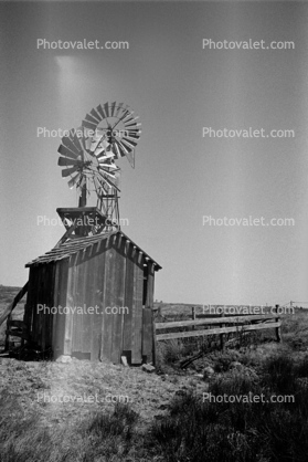 shed, shack, Eclipse Windmill, Irrigation, mechanical power, pump, Sonoma County