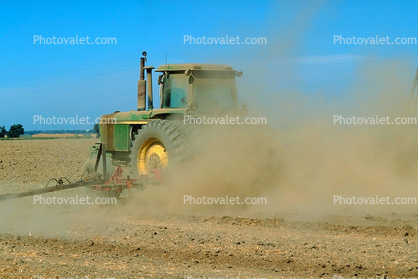 Tractor and Plow, Plowing, Farmer, Dust, Dirt, soil