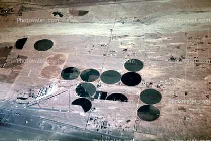 circular fields, circles, airport