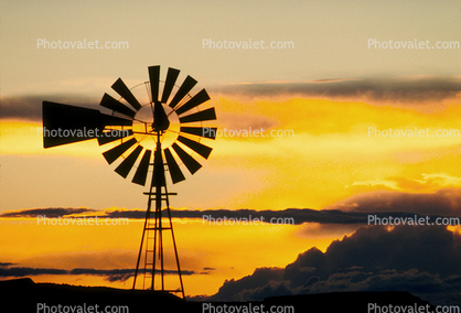 Eclipse Windmill, Irrigation, mechanical power, pump, sunset