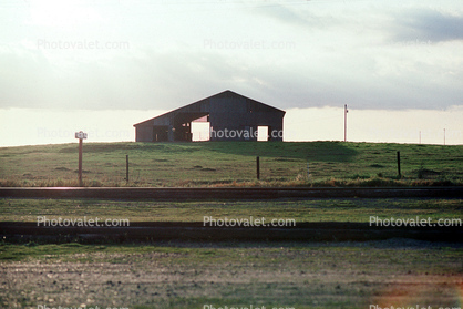 Old Dilapitated Barn, Fields
