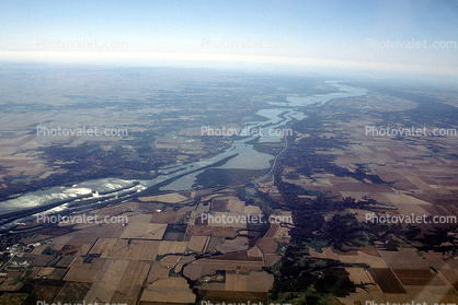 River, Wetlands, Fields, patchwork, checkerboard patterns, farmfields