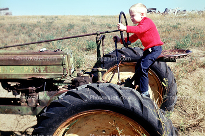 old time Tractor, Boy, John Deere, 1950s