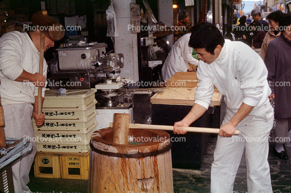 Coconut Candy Factory, Thanh Long