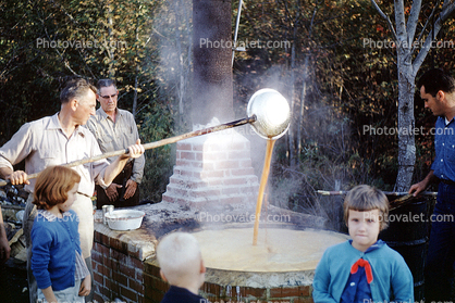 making Molasses, Deland, Georgia, USA