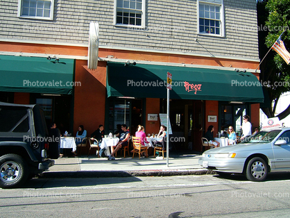 sidewalk cafe, cars