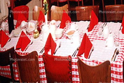 Italian, Table Setting, Tablecloth, Napkins, Placemats, 24 January 1985