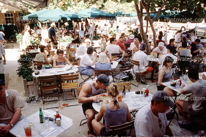 Outdoor Cafe, people, crowded, Miami Beach, Florida