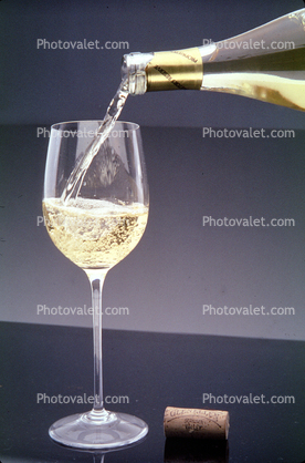 White Wine, bottle, pouring, bubbles, glass