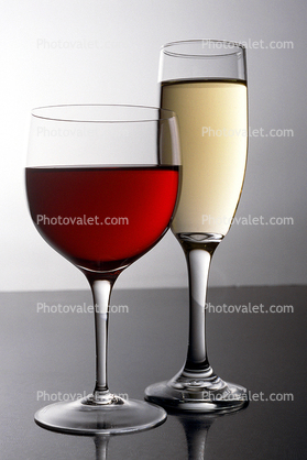 White wine, glass, full glass