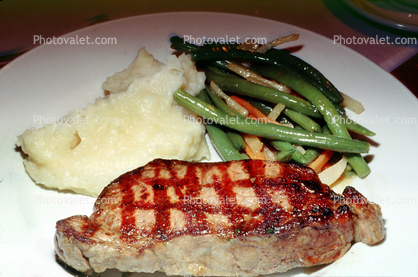 Steak, Meat, well done, Mashed potato, Green Beans
