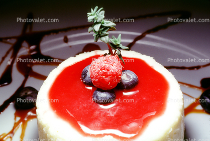 rasberry, blueberry, Cheese Cake, sweets, sugar, glucose, unhealthy, tasty