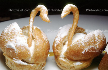 Japanese Swan Pastry