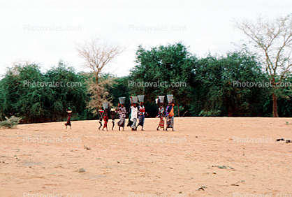 Women Carrying Water, Dori