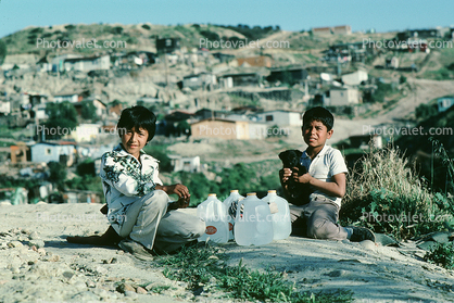 Boys with Potable Water, Slums, Flores Magone