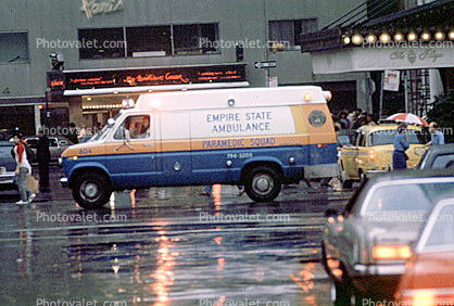 Ambulance, New York City, flashing lights