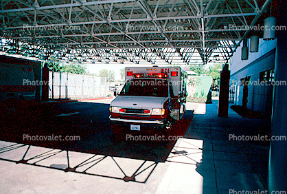 ambulance, flashing lights, Emergency Entrance
