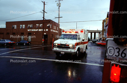 Ambulance, flashing lights, 17th street, Potrero Hill