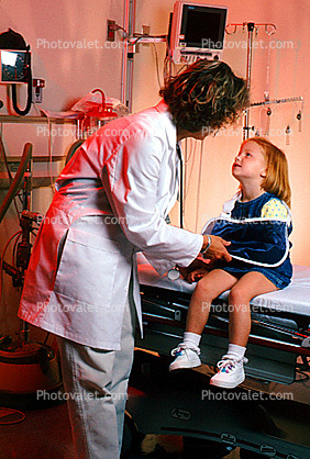 Doctor, Patient, Nurse, Redhead, Smiling Girl, cute, Pediatrics, Pediatrician