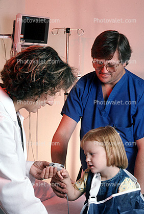 Girl, Doctor, Patient, Nurse, Redhead, cute, Pediatrics, Pediatrician