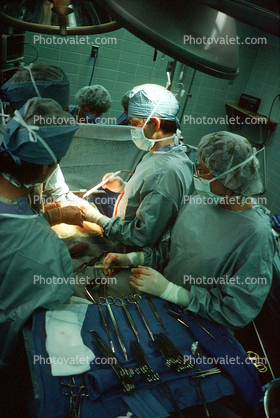 Operating Room, Surgery, Surgeon, Doctor, Nurse, mask, tools, operation