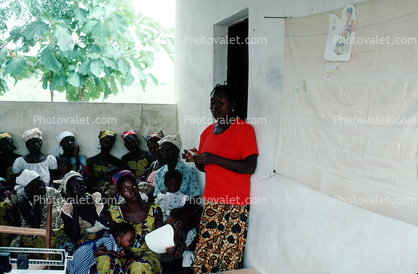 Teaching Mothers Basic Health Care for their Children, Well Baby Clinic, Bobo-Dioulasso