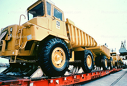 Caterpillar Dump Truck, giant, diesel