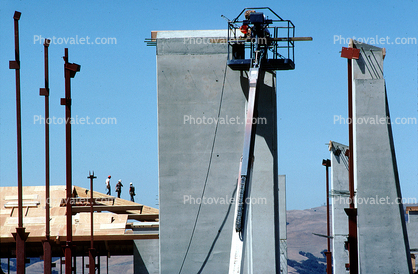Boom Lift, telescopic crane, telehandler, Cement Columns