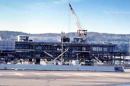 Airport Construction, Crane