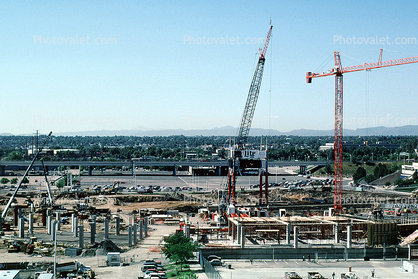 Building Mile High Stadium, Tower Crane