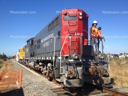 Construction for the new SMART train, EMD GP9, NWP 1922, Laying down Fiber Optic Cables, 2014