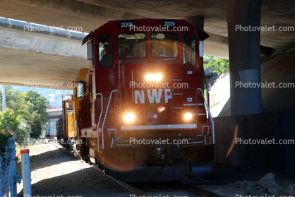 RailPower RP20BD, NWP 2009, Diesel Engine, Novato California, Construction for the new SMART train