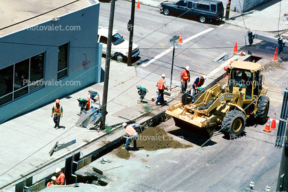 John Deere 544H Wheel Loader, Installing Fiber Optic Cable, Intersection of 17th street and Mississippi streets, Potrero Hill, Earthmoving, Earthmover