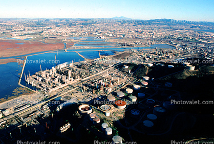 Standard Oil Refinery, Richmond, Oil Storage Tanks