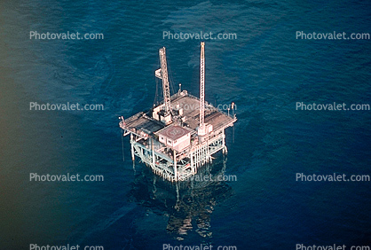 Oil Drilling Rig, Huntington Beach, Offshore Oil Drilling Platform