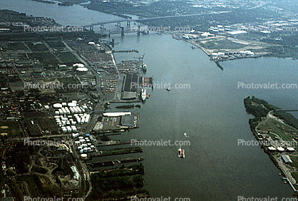 Port Richmond Philadelphia, Oil Storage Tanks, Betsy Ross Bridge, Delaware River