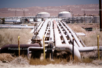 Cymric Oil Field, pipeline, south of McKittrick