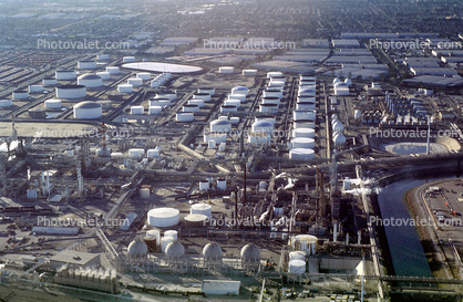 Refinery, Oil Storage Tanks