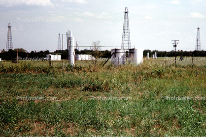 Sinclair Oil Derricks, Oil Fields, Extraction, Rig, Tanks