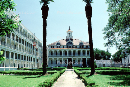 Greenville Hall, Loyola University
