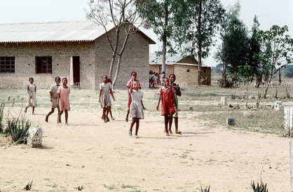 schoolyard, girls, buildings, Madzongwe
