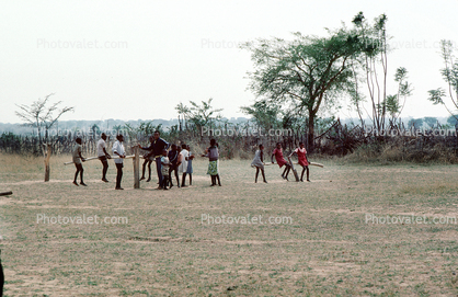 Teeter-totter, Schoolyard, Madzongwe