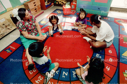 Round, Circular, Circle, teachers, teaching, class room, Boys, Girls, Women