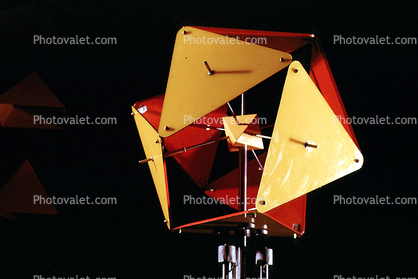 Tetrahedron to Octohedron transformation, Display for Cooper Hewitt Museum Exhibit, Manhattan, Polyhedra