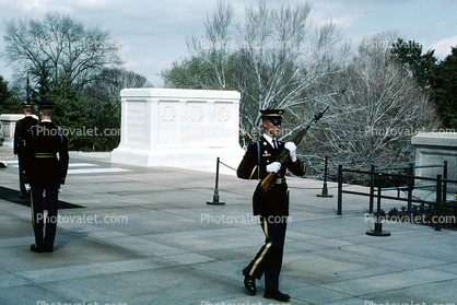 Arlington National Cemetery, tomb of the unknown soldier