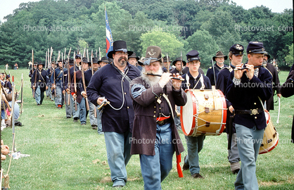 Drum and Fife corps, marching band, soldiers, infantry, Civil War, color guard, men