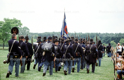 rifles, marching soldiers, infantry, Civil War, Blue Coats