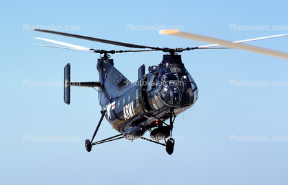 Piaseki H-21 Shawnee Flying Banana   Helicopter