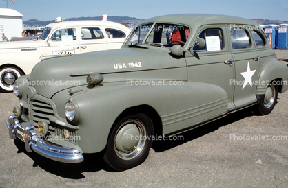 Pontiac 1942 Torpedo Staff Car